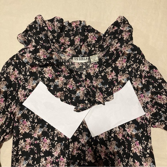 Vintage Floral Peasant Blouse | US GIRLS | Shoulder Pads | Flounces | 100% Rayon - Picture 9 of 10